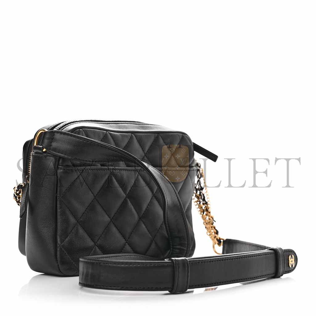 CHANEL CALFSKIN QUILTED SMALL CAMERA CASE BLACK AS2933 (20.5*14.5*9cm)